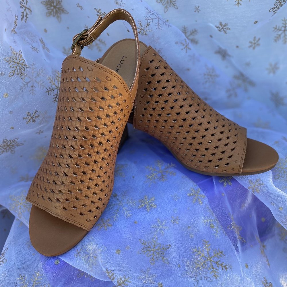 lucky brand web sandal